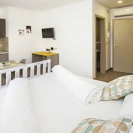 Apartments Capic Marin Baska  Exterior photo
